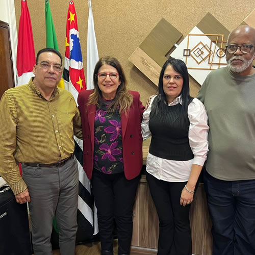 Deputada visita gabinete do prefeito e anuncia recurso para a saúde