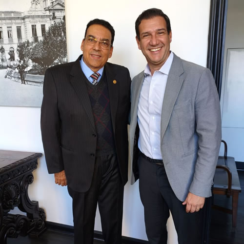 Prefeito apresenta demandas do município ao Governo do Estado