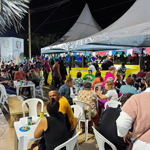 Confira como foi o Arraial do Lar na Aldeia